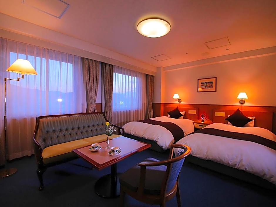 Ise Pearl Pier Hotel