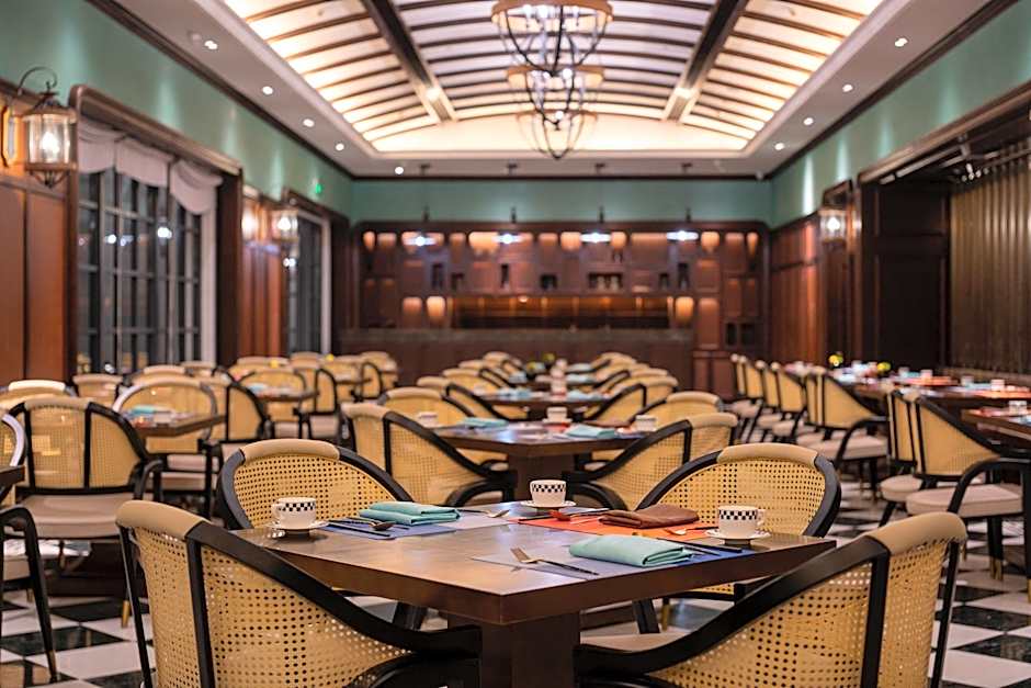 Hotel Indigo Heilong Lake By IHG