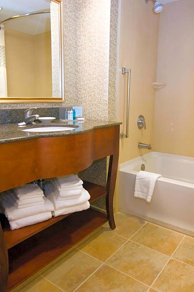 Hampton Inn By Hilton Easton