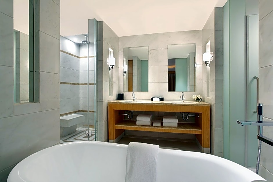 Sheraton Zhoushan Hotel