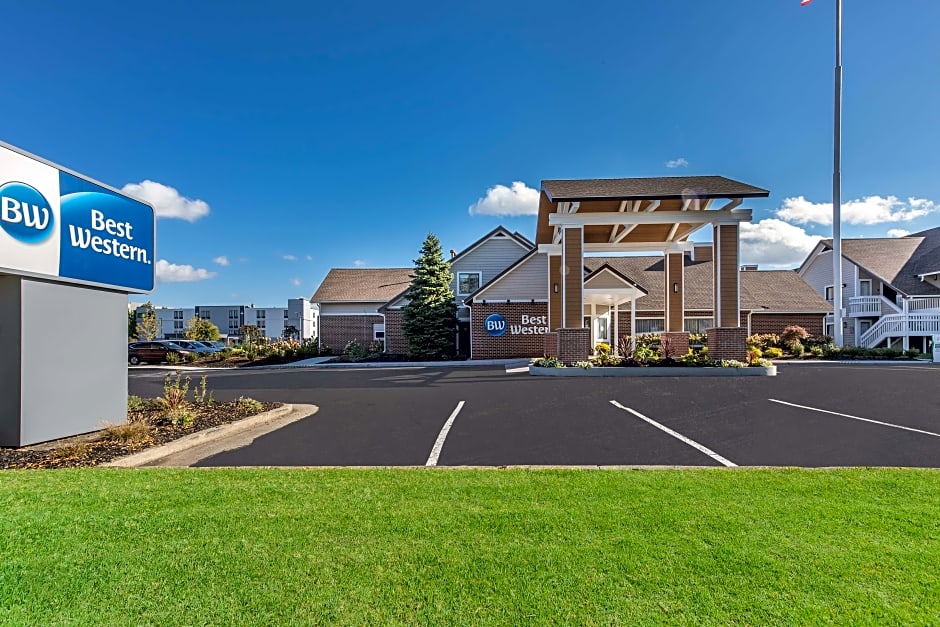 Best Western Fishkill Inn  Suites