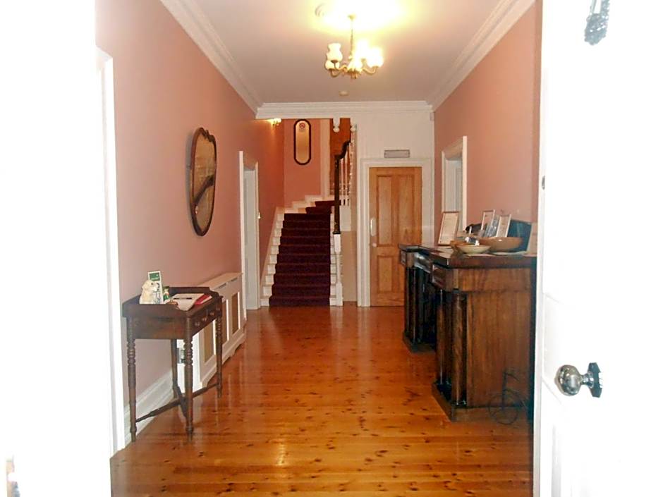 Dundrum House