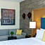 Holiday Inn & Suites Nashville Downtown - Broadway