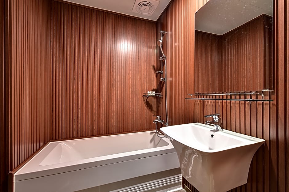 Sea & Moon Tourist Hotel