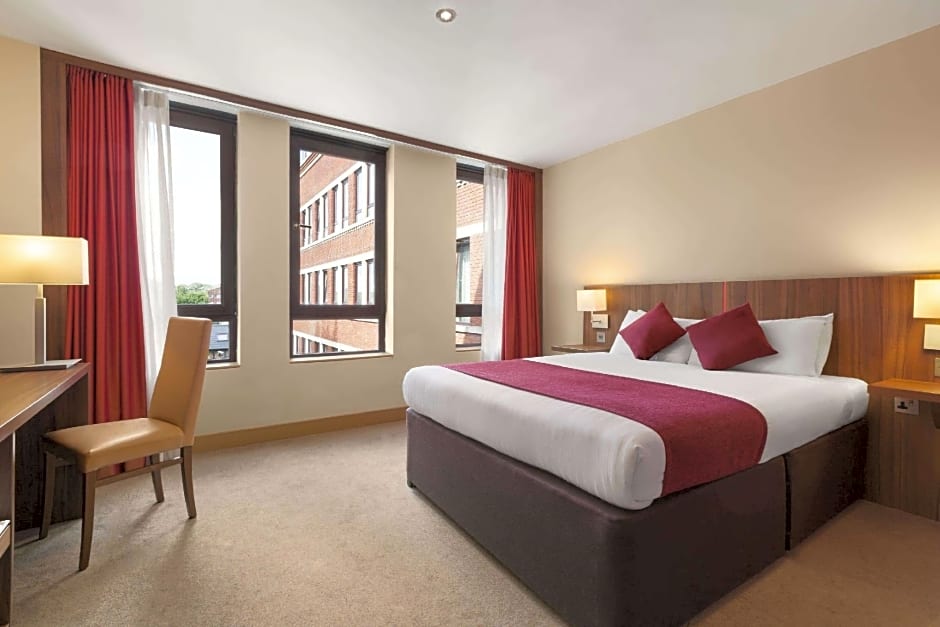 Ramada Hounslow - Heathrow East
