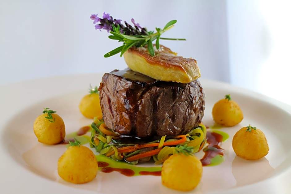 Golf Hotel René Capt