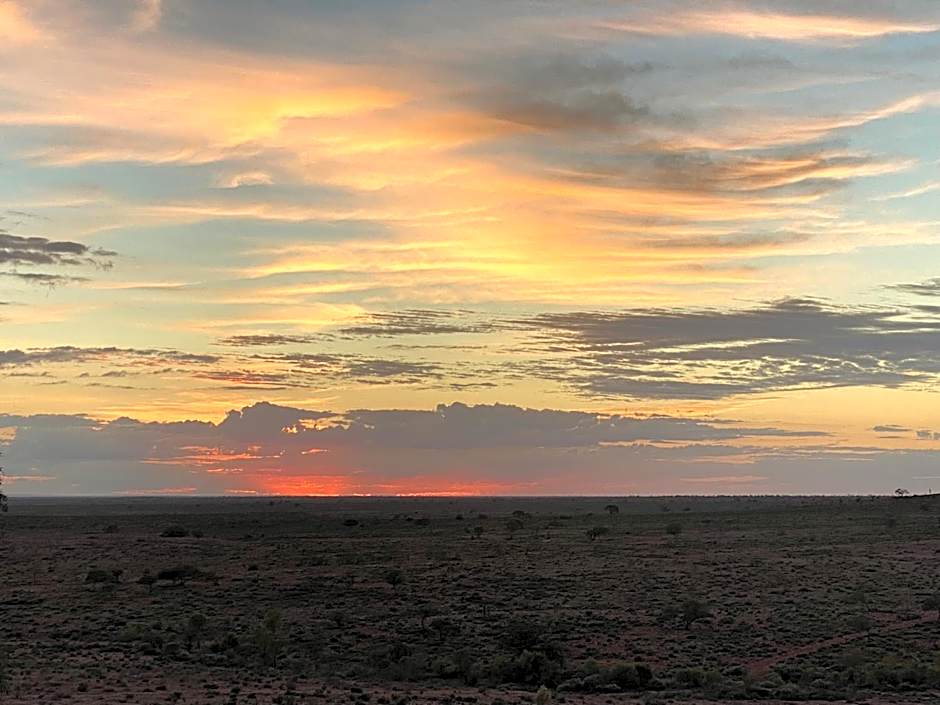 White Cliffs Underground Motel