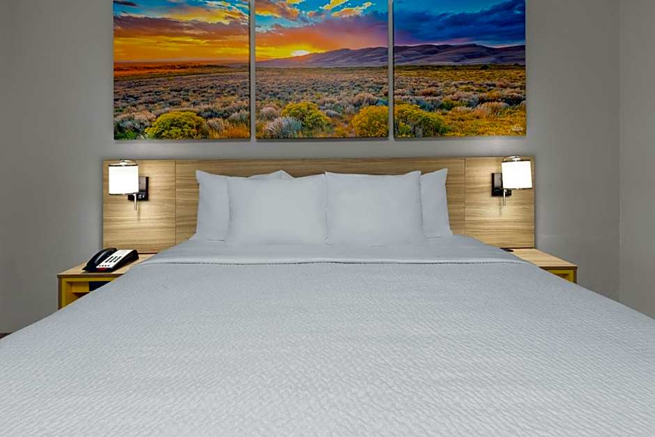 Days Inn by Wyndham Tulsa Central