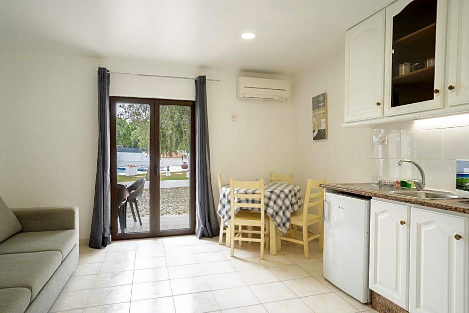 Apartamentos Vale de Carros by Umbral