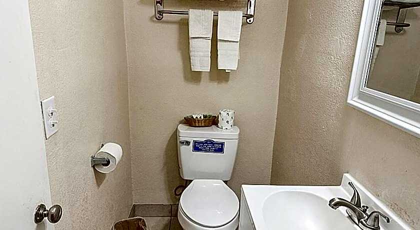 OYO Economy Inn