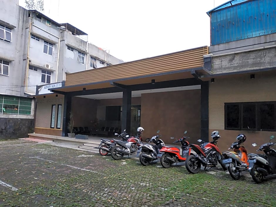 SPOT ON 3858 Elsana Transit Hotel