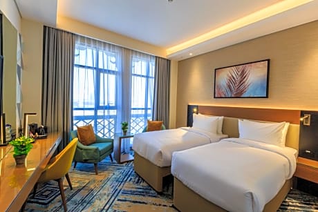 Executive Twin Room with 20% Off Food & Beverage (excluding in-room dining)