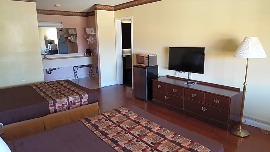 Anaheim Astoria Inn & Suites