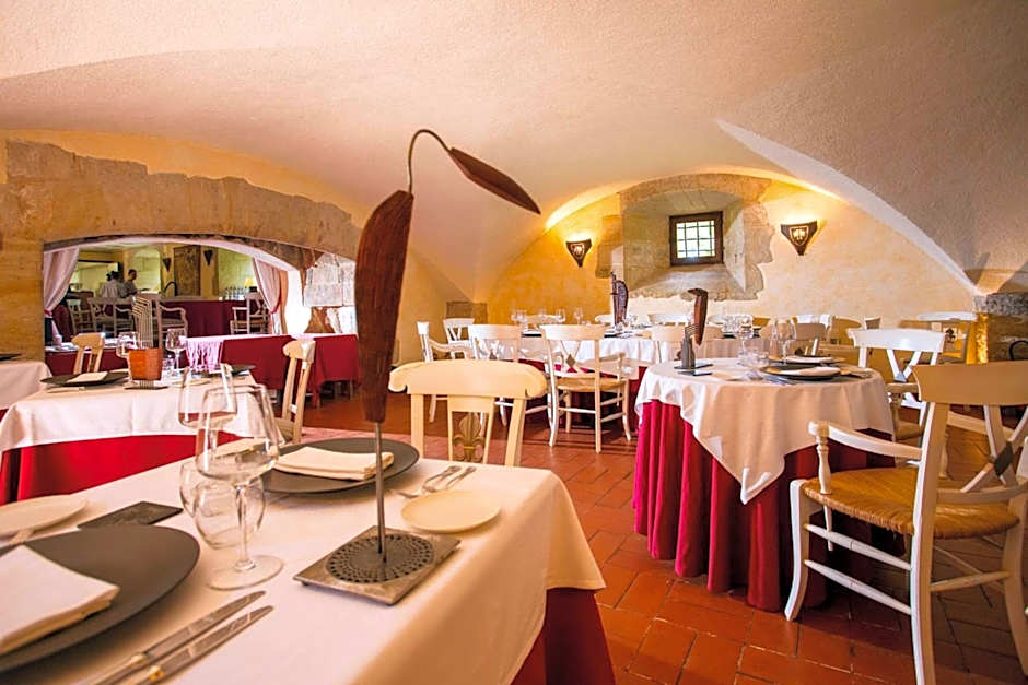 Chateau des Ducs de Joyeuse, BW Signature Collection