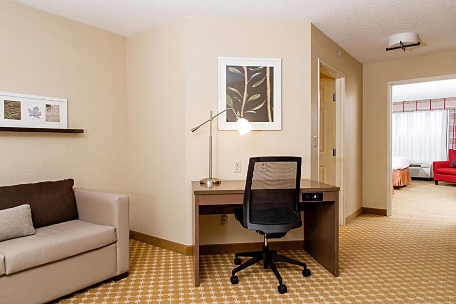 Country Inn & Suites by Radisson, Milwaukee West (Brookfield), WI