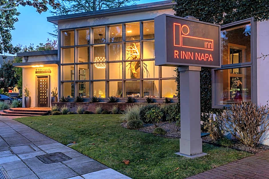 R Inn Napa