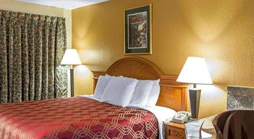 Econo Lodge Dalton West