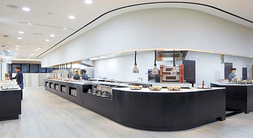 Days Hotel & Suites by Wyndham Incheon Airport