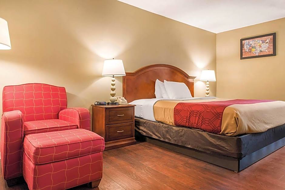 Econo Lodge Holland - Toledo