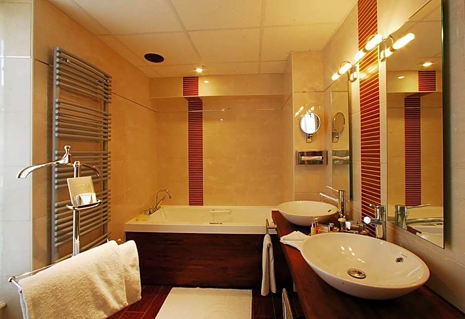 Clos La Boëtie & Spa