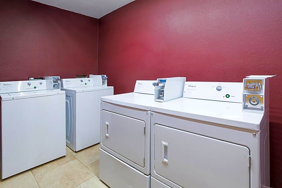 Horizon Inn & Suites