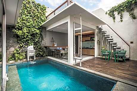 Ayona Villa Seminyak by Ini Vie Hospitality