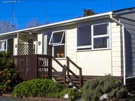 Deluxe Queen Suite