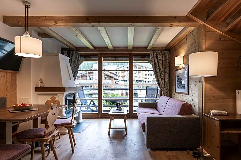 Post Alpina - Family Mountain Chalets