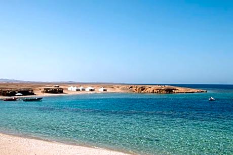 Marsa Nakari Village