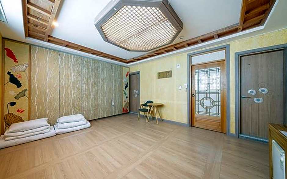 Hanok Hotel Kung