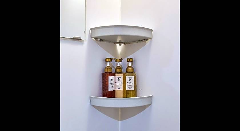 Hotel Plus Hostel TOKYO AKIHABARA