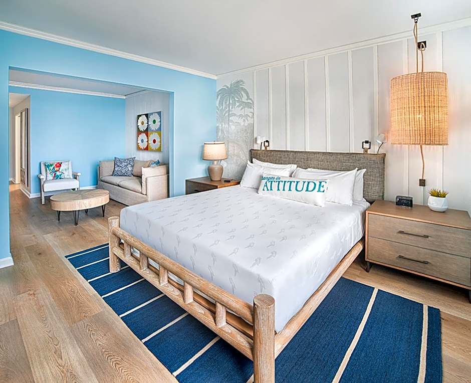 Photo 1 of 5 of Studio 1 King Bed with Sofabed