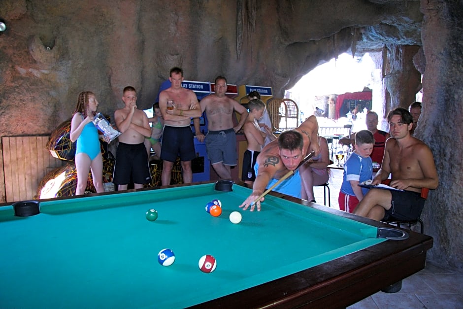 Grand Aquarium Apart