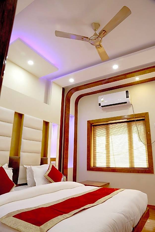 Hotel pink city