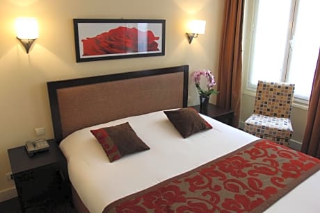 2 Classic Double Adjacent Rooms