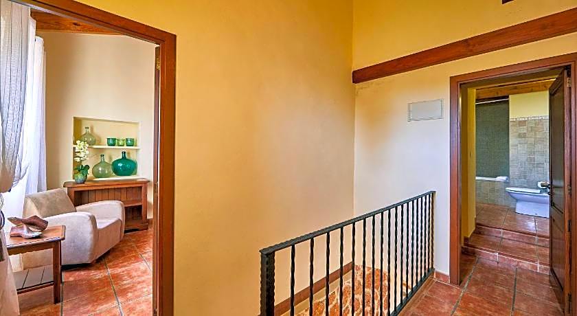 Es Quatre Cantons Hotel