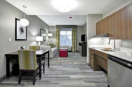 2Queen Hearing Accessible Suite Nonsmoking