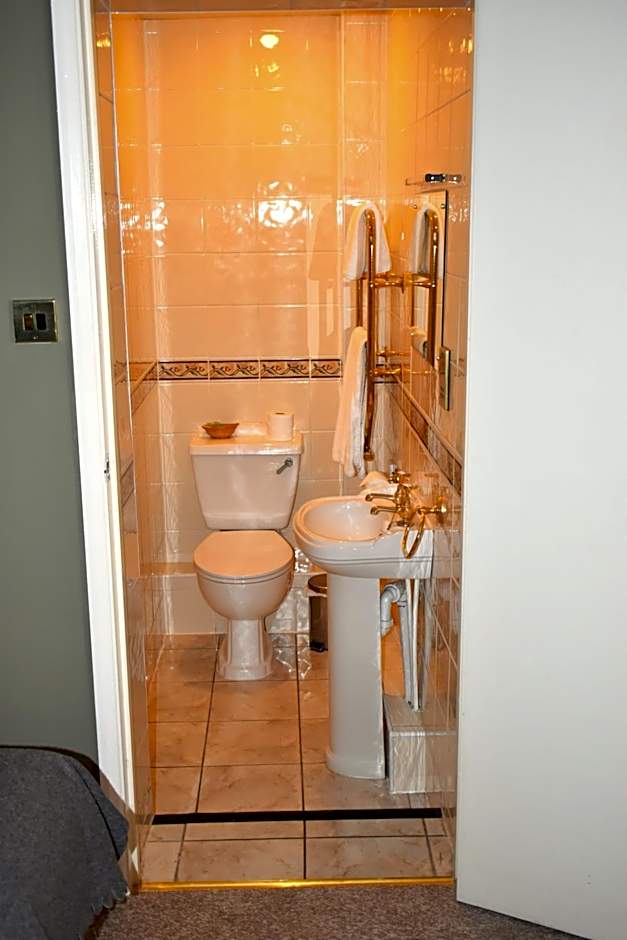 Donington Manor Hotel