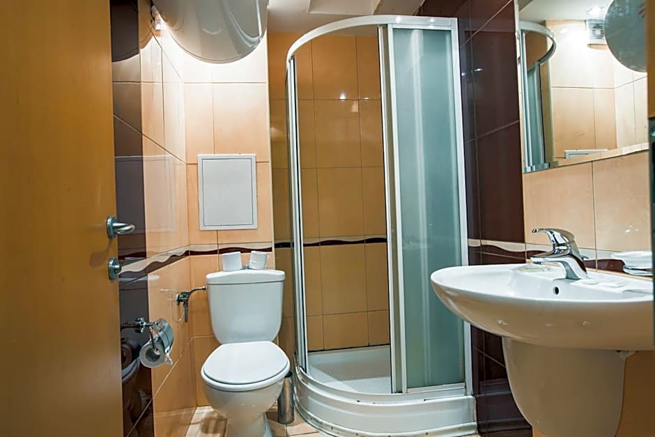 Aparthotel Marina Holiday Club - All Inclusive & Free Parking