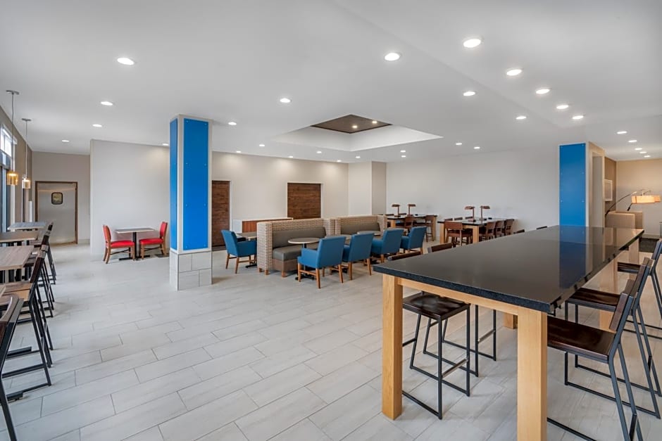Holiday Inn Express & Suites Trinidad By IHG