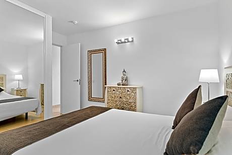 One-Bedroom Penthouse Apartment Plus