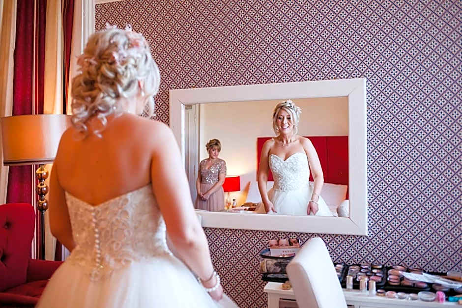 The Merryburn - Rooms and Courtyard Studios