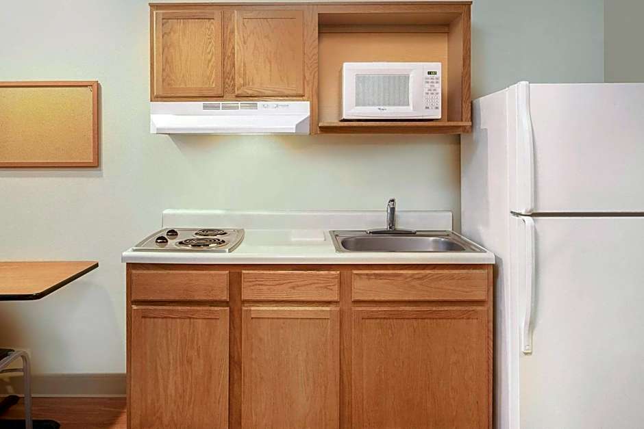 WoodSpring Suites Columbus NE I-270 Airport