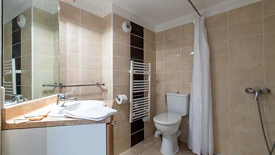 Vacanceole - Residence Le Crystal
