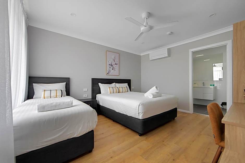 Photo 1 of 11 of 1 Double Bed or 2 Beds