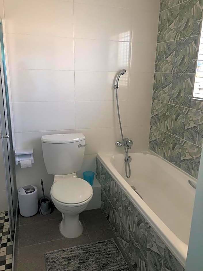 Hermanus Beach Club - Le Maree House 18