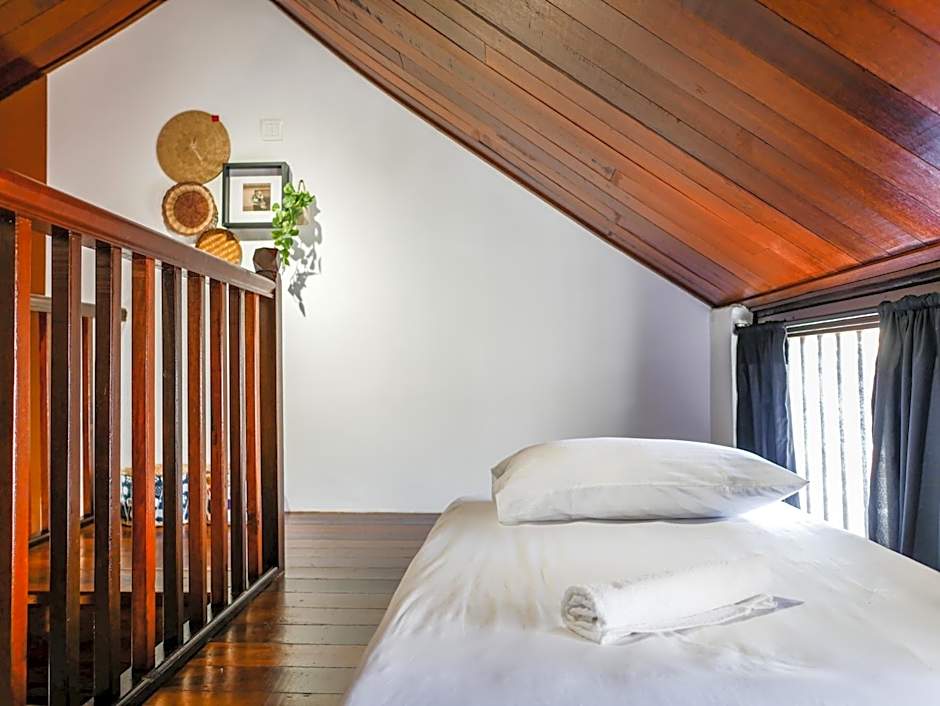 Carnarvon Antique Loft