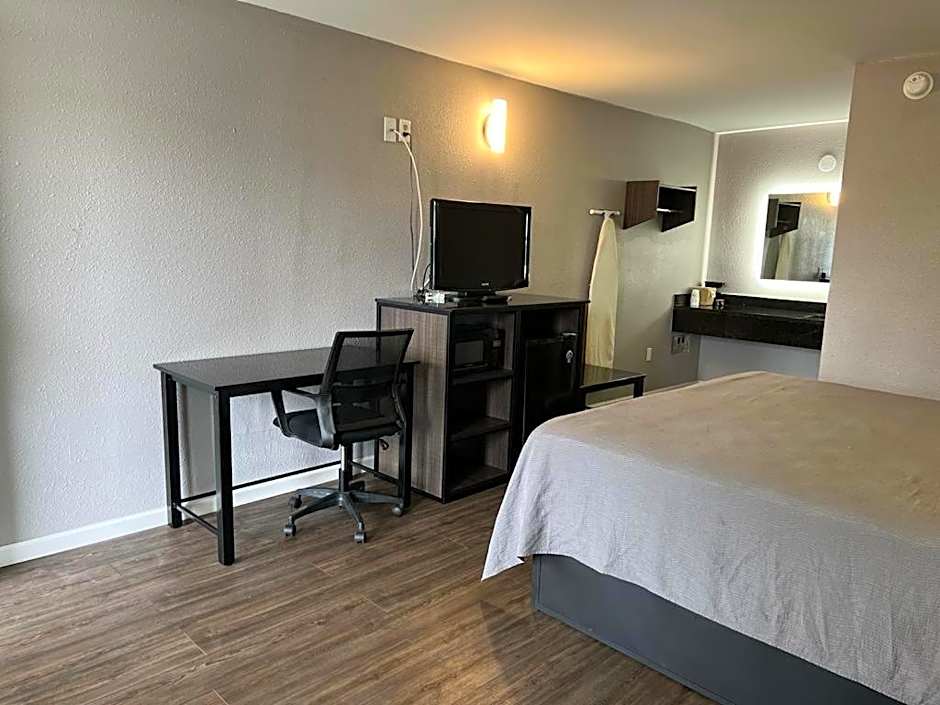 Key West Inn - Tuscumbia