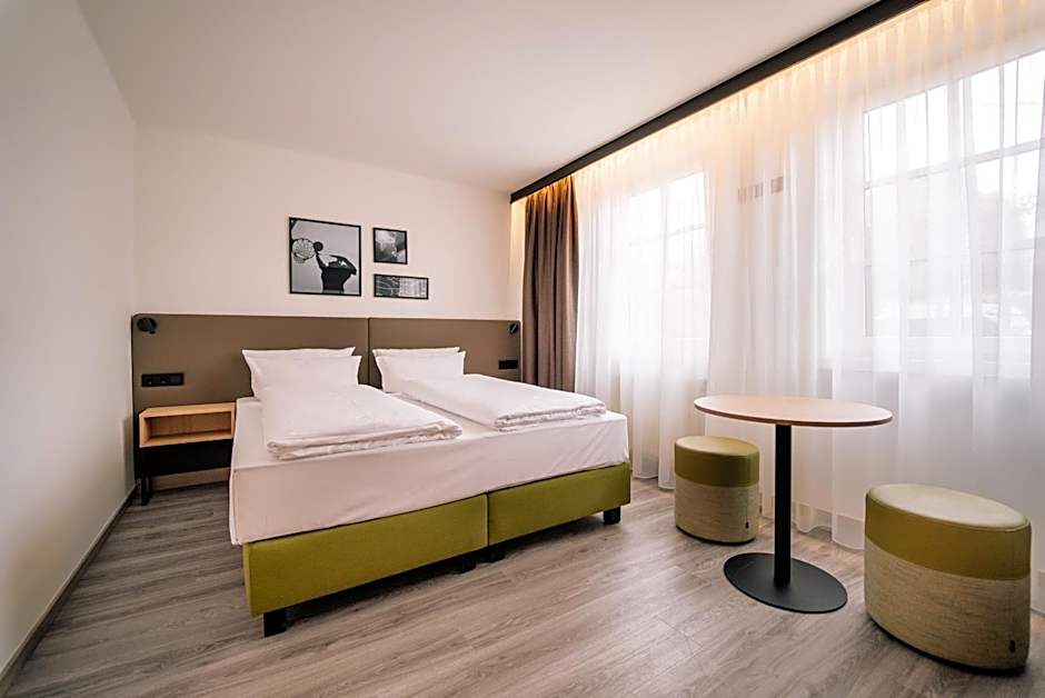 COURT Hotel