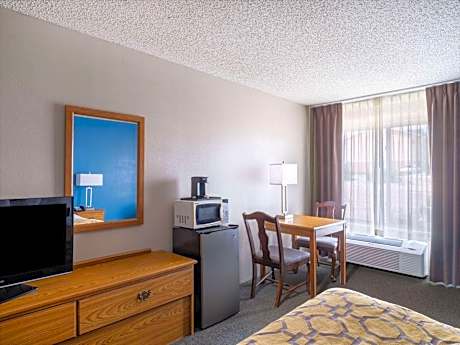 Queen Room with Two Queen Beds - Mobility Access/Non-Smoking